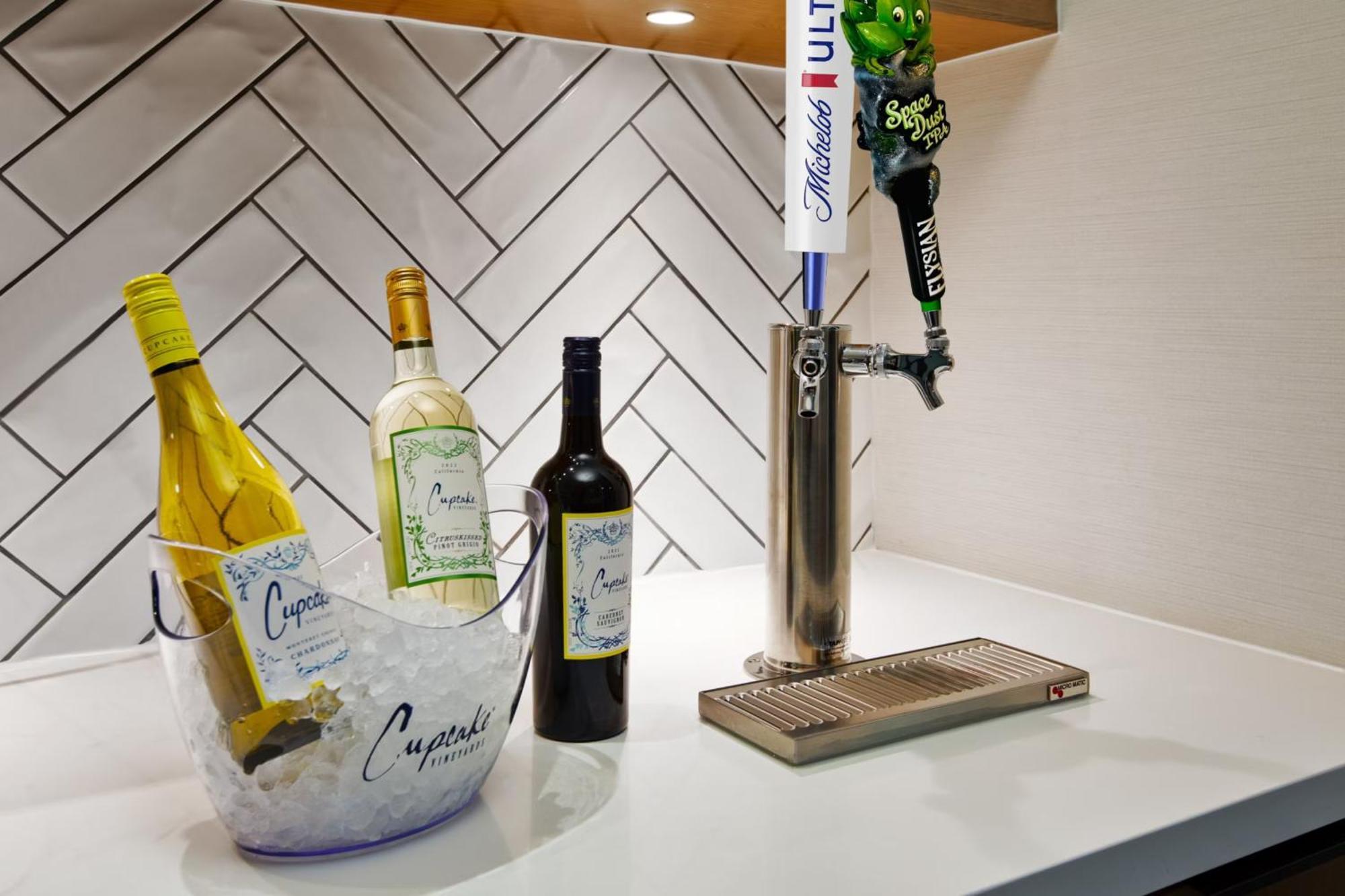 Staybridge Suites Omaha 80Th And Dodge By Ihg Eksteriør bilde