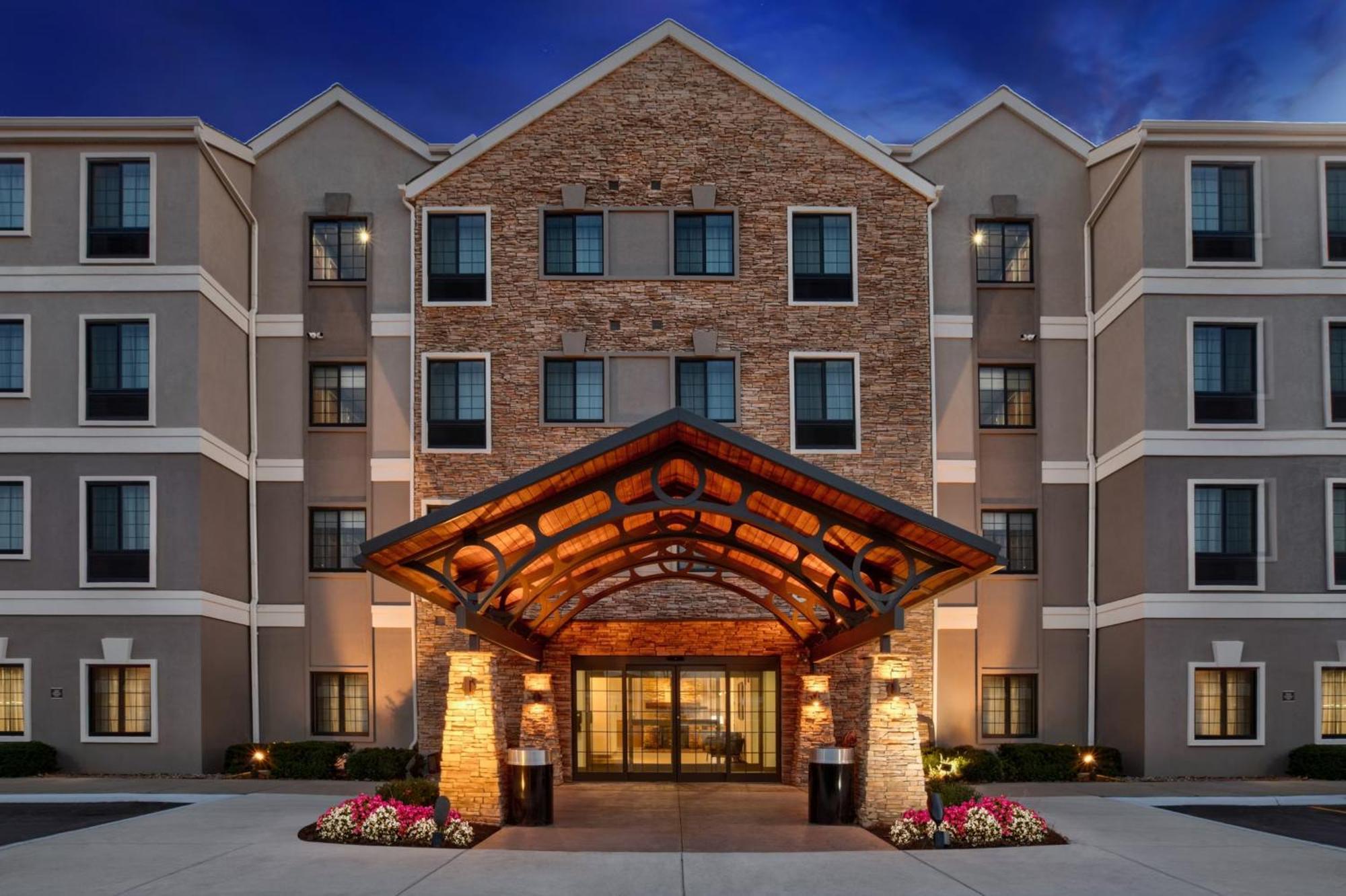 Staybridge Suites Omaha 80Th And Dodge By Ihg Eksteriør bilde