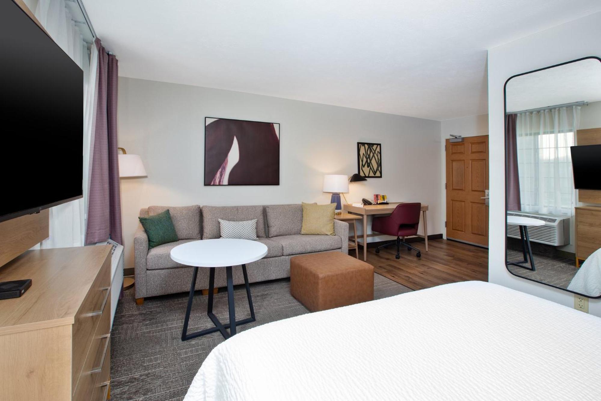 Staybridge Suites Omaha 80Th And Dodge By Ihg Eksteriør bilde