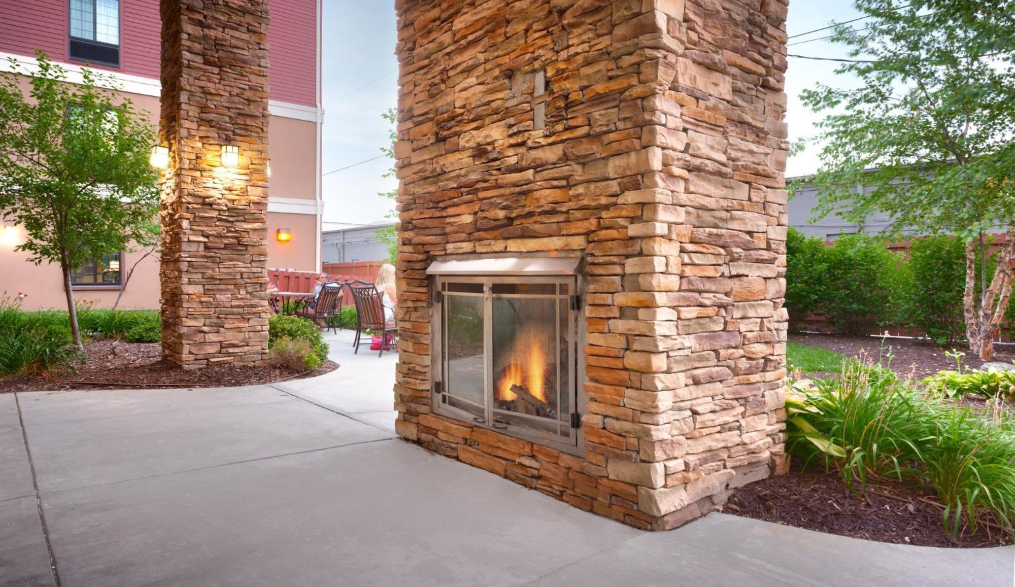 Staybridge Suites Omaha 80Th And Dodge By Ihg Eksteriør bilde