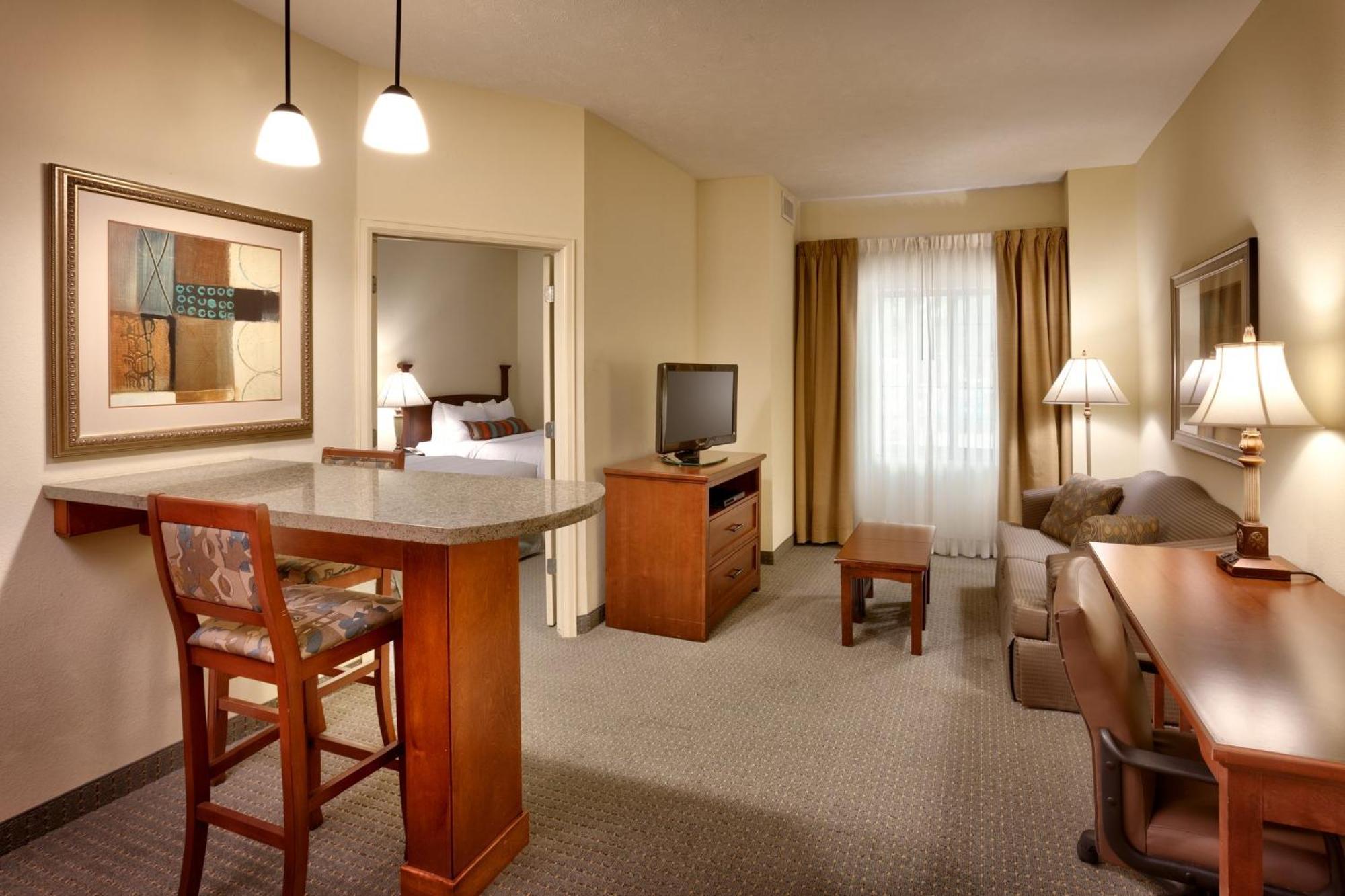 Staybridge Suites Omaha 80Th And Dodge By Ihg Eksteriør bilde